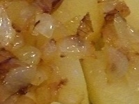 отварной картофель с грибами и луком, отварной картофель с жареными грибами и луком, отварной картофель с грибами фото